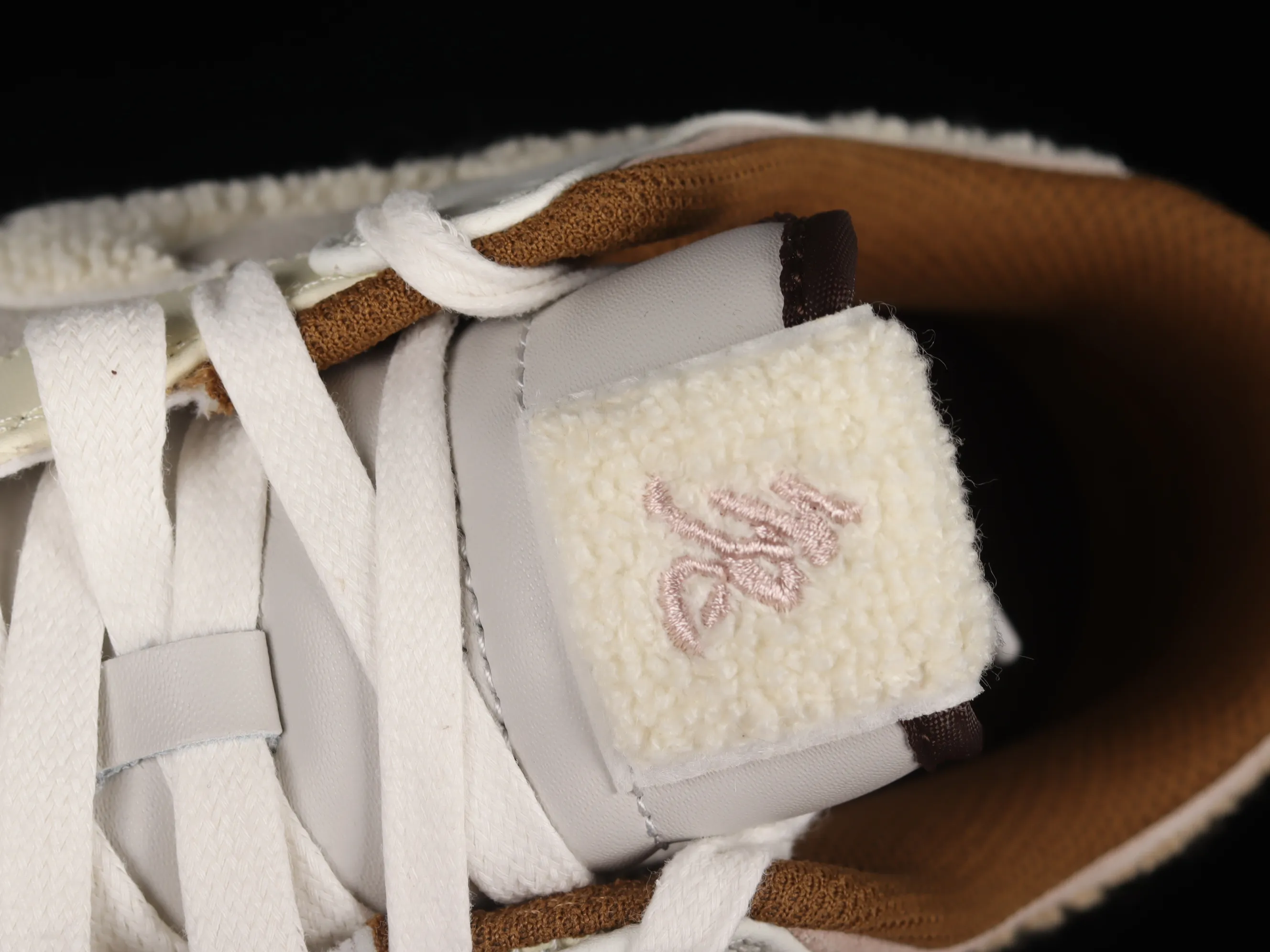 All Categories Nk SB Dunk Series Nk SB Dunk Low Low-top sneakers C version Nk SB Dunk Low "Year of the Rabbit" Year of the Rabbit limited SB low-top casual sneakers FD4203-211